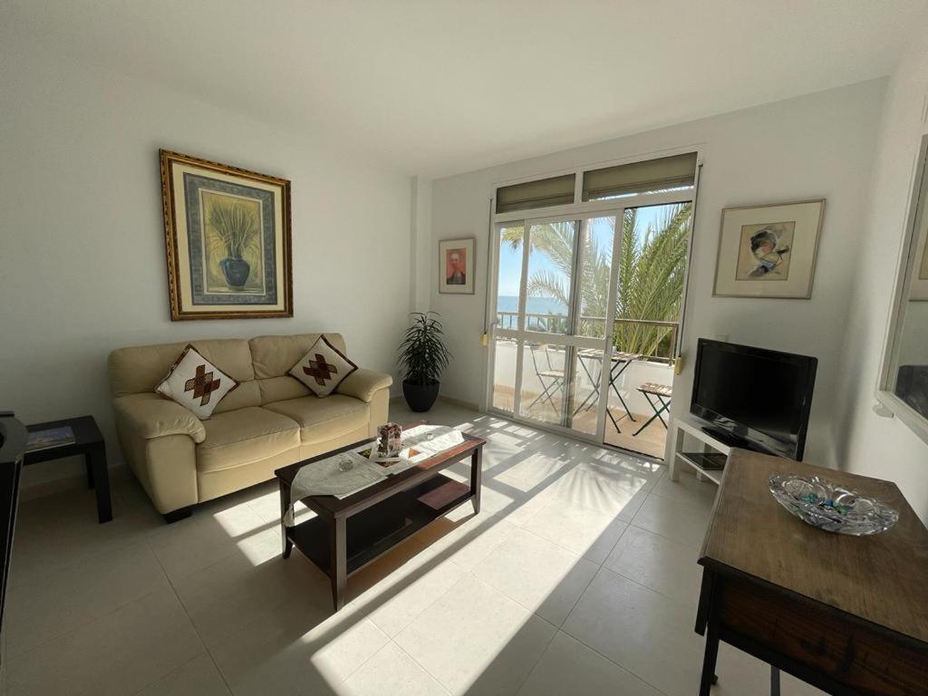 אסטפונה Apartamento Frente A La Playa Piso 3 מראה חיצוני תמונה